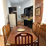 Sosana Privatunterkunft Qeparo