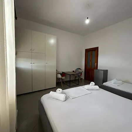 Sosana Homestay *
